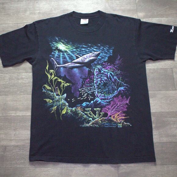 Vintage Stand Out Designs 1993 Gardner Shark T Shirt Size XL - Picture 2 of 6